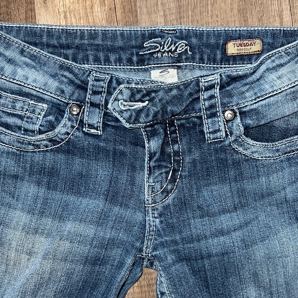 Silver Jeans - Picture 2 of 7